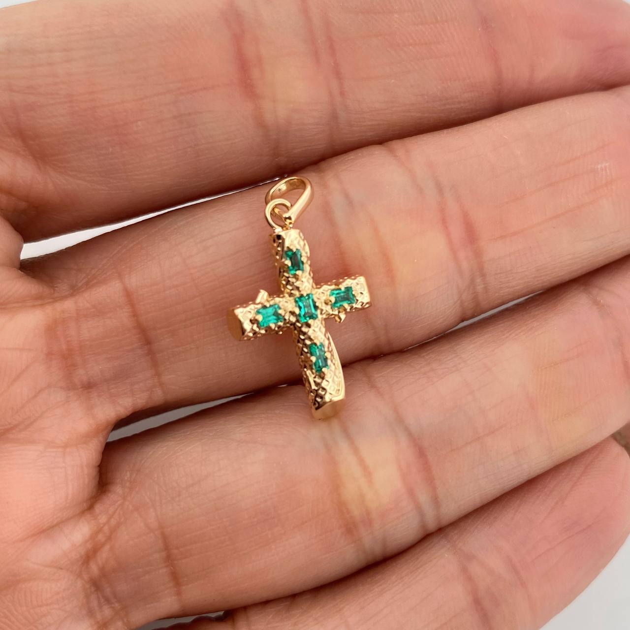 Dije Cruz Tronco Esmeraldas 14Pts 1.3 g / 2.3 cm Oro Amarillo 18K