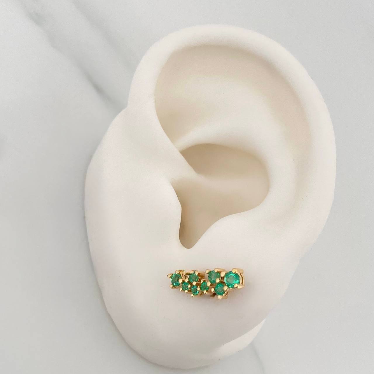 Topos Circulos Esmeraldas 51Pts 1.95 g / 13 mm Oro Amarillo 18K
