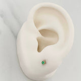 Topos Cuatro Garras Esmeraldas 07Pts 0.55 g / 1.65 mm Oro Amarillo 18K