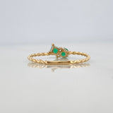 Anillo Figuras Esmeraldas 29Pts 0.95 g / T7 1/4 Oro Amarillo 18K