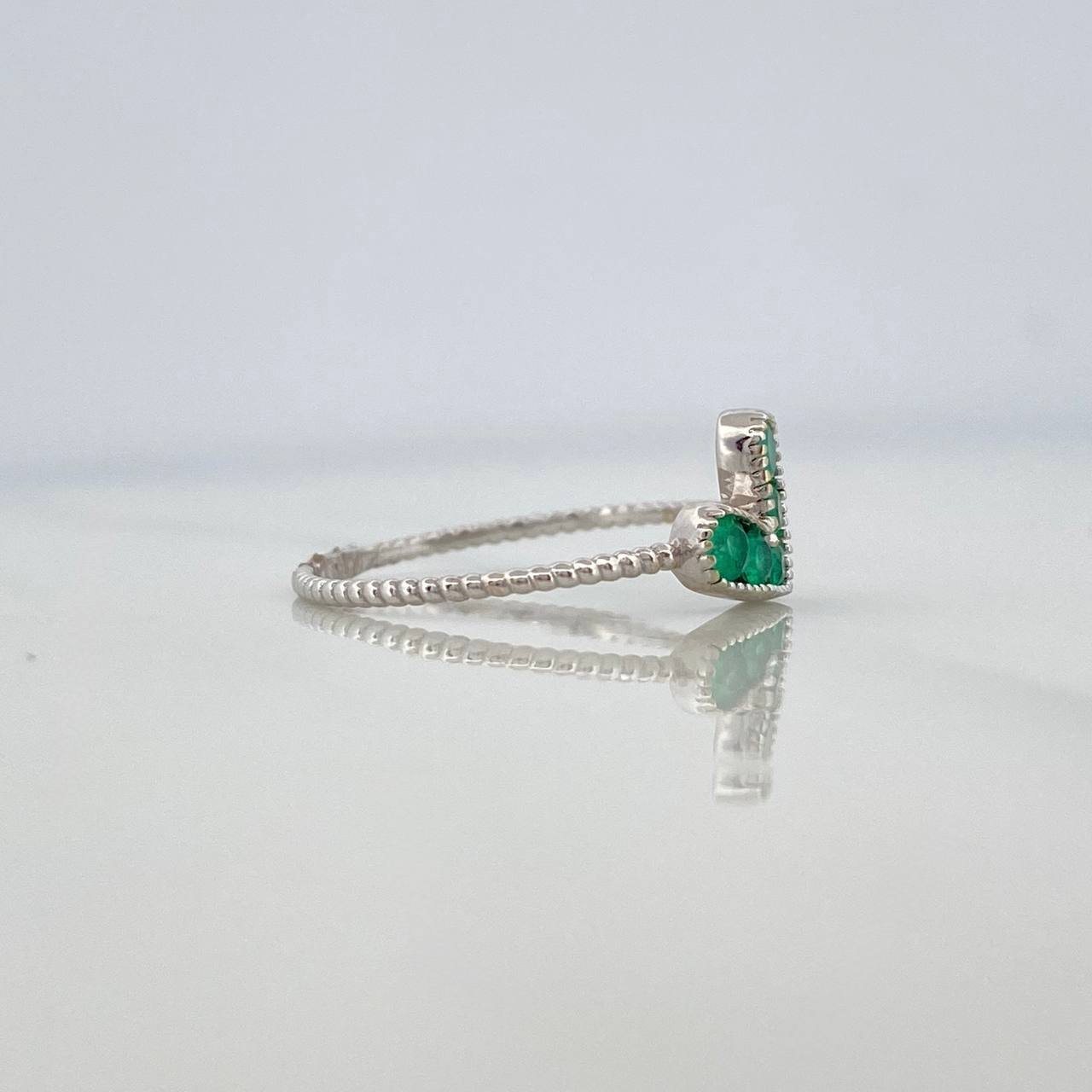 Anillo Corazon Esmeraldas 23Pts 1.15 g / T6 3/4 Oro Blanco 18K