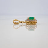 Dije Halo Cuadrado Esmeralda 46Pts 16 Diamantes 11Pts 1.2 g / 1.7 cm  Dos Oros Amarillo Blanco 18K