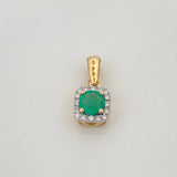 Dije Halo Cuadrado Esmeralda 31Pts 16 Diamantes 10Pts 1.15 g / 1.5 cm  Dos Oros Amarillo Blanco 18K