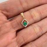 Dije Rombo Esmeralda 24Pts Diamantes 09Pts 1.4 g / 1.7 cm  Dos Oros Amarillo Blanco 18K