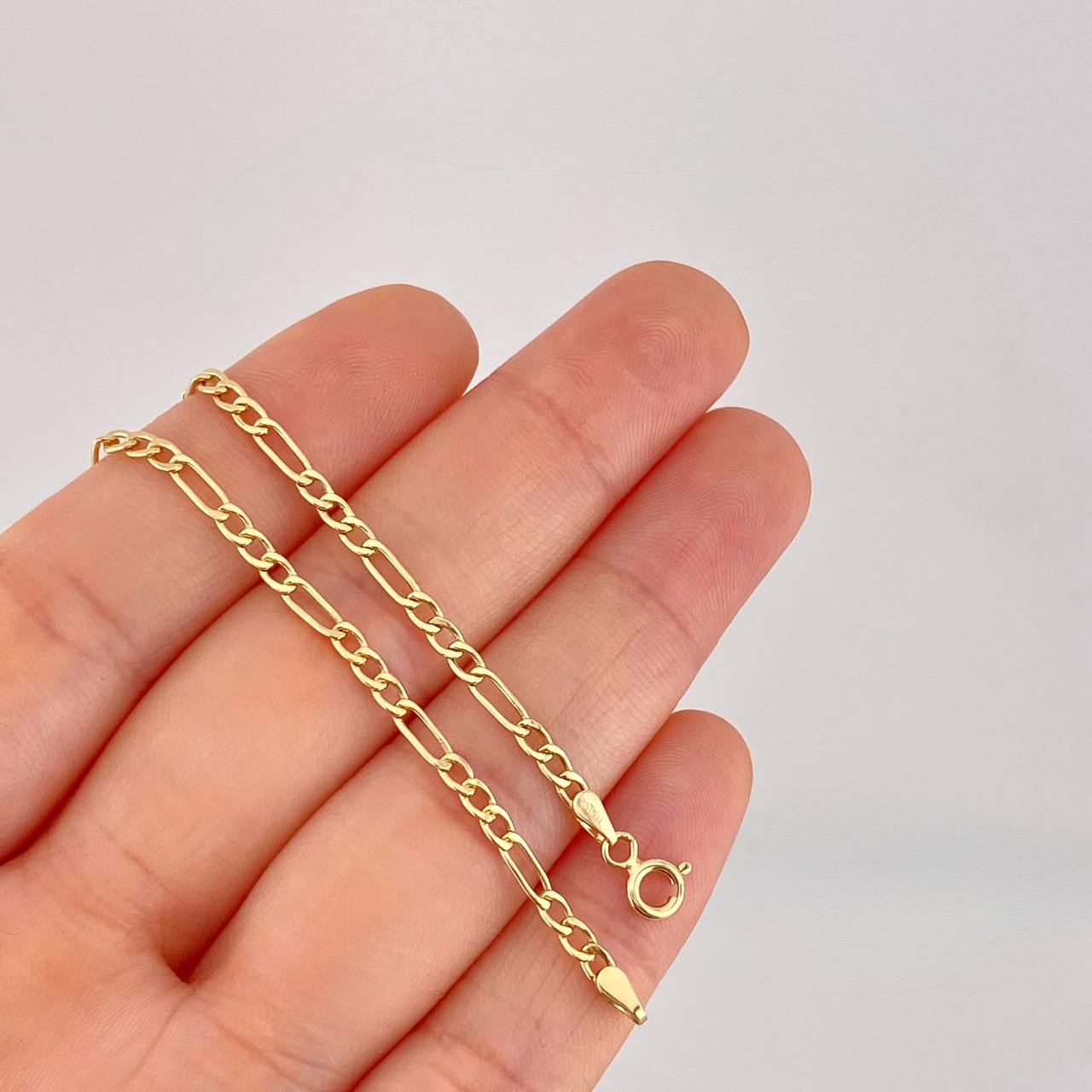 Cadena Figaro 2.75g / 45cm / 2.5mm Oro Amarillo 18K