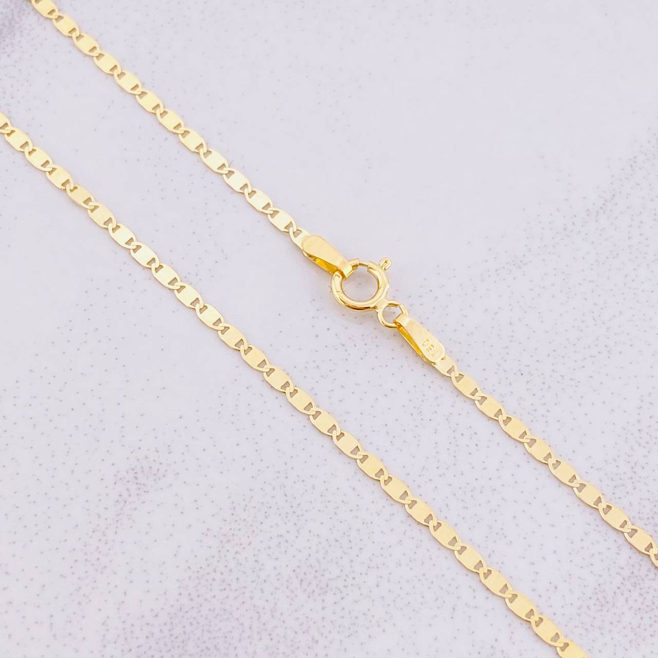 Cadena Plana 1.95g / 45cm / 1.5mm Oro Amarillo 18K