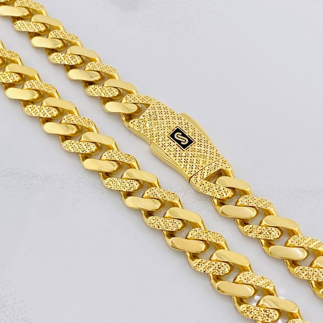 Cadena Monaco Diamantada 50.95g / 60cm / 11.2mm Oro Amarillo 18K
