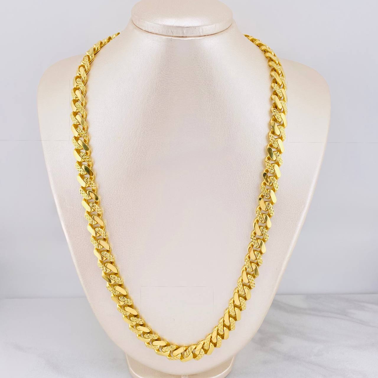 Cadena Monaco Diamantada 50.95g / 60cm / 11.2mm Oro Amarillo 18K