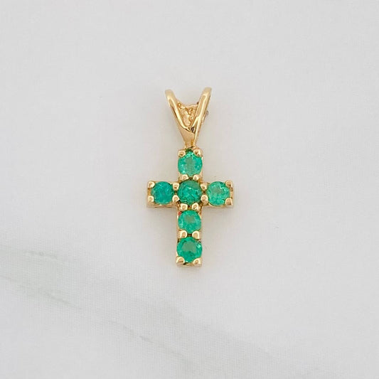 Dije Cruz Esmeraldas 0.10Pts 0.4 g / 1.3 cm Oro Amarillo 18K