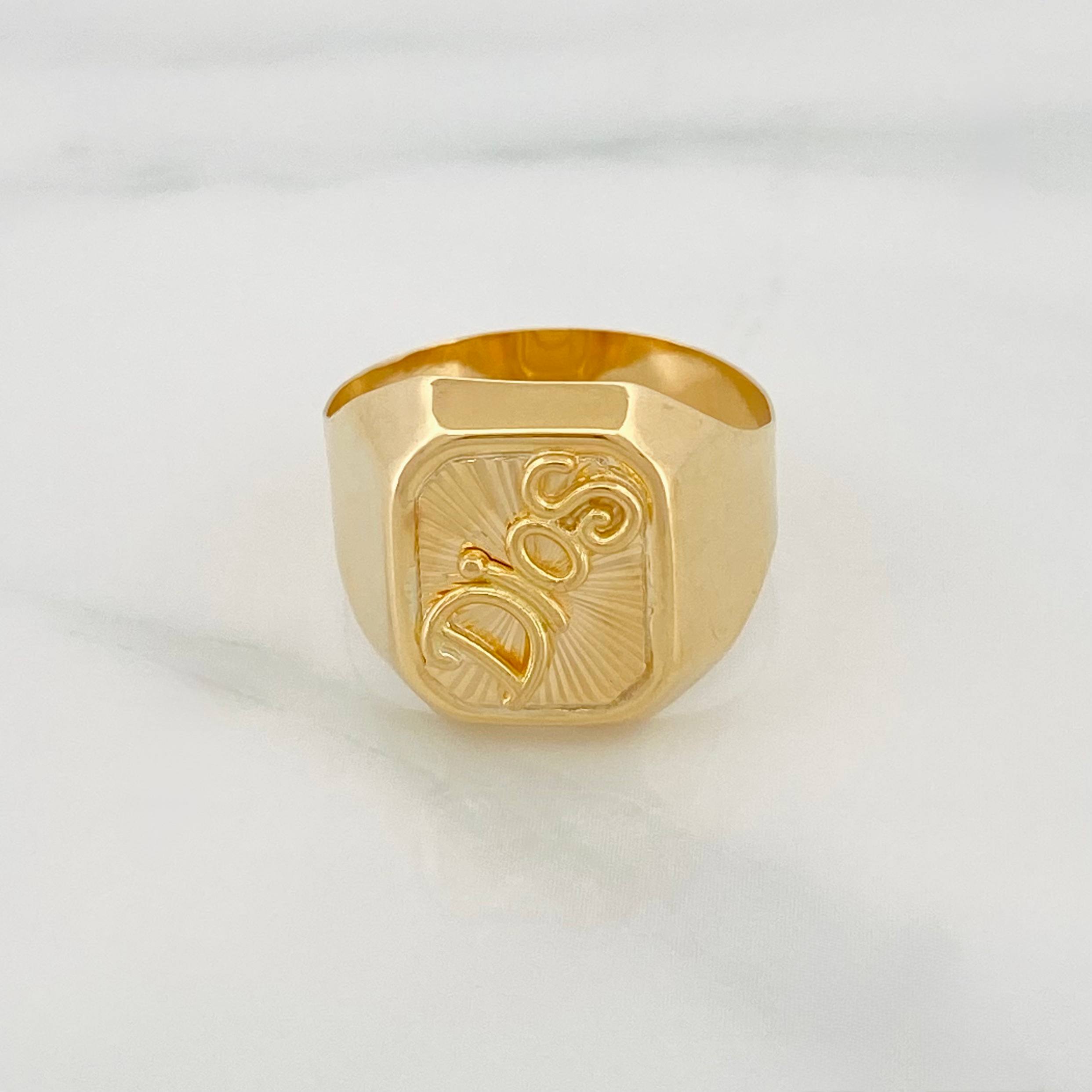 Anillo Sello Dios 3.45 g / T8 3/4 Oro Amarillo 18K