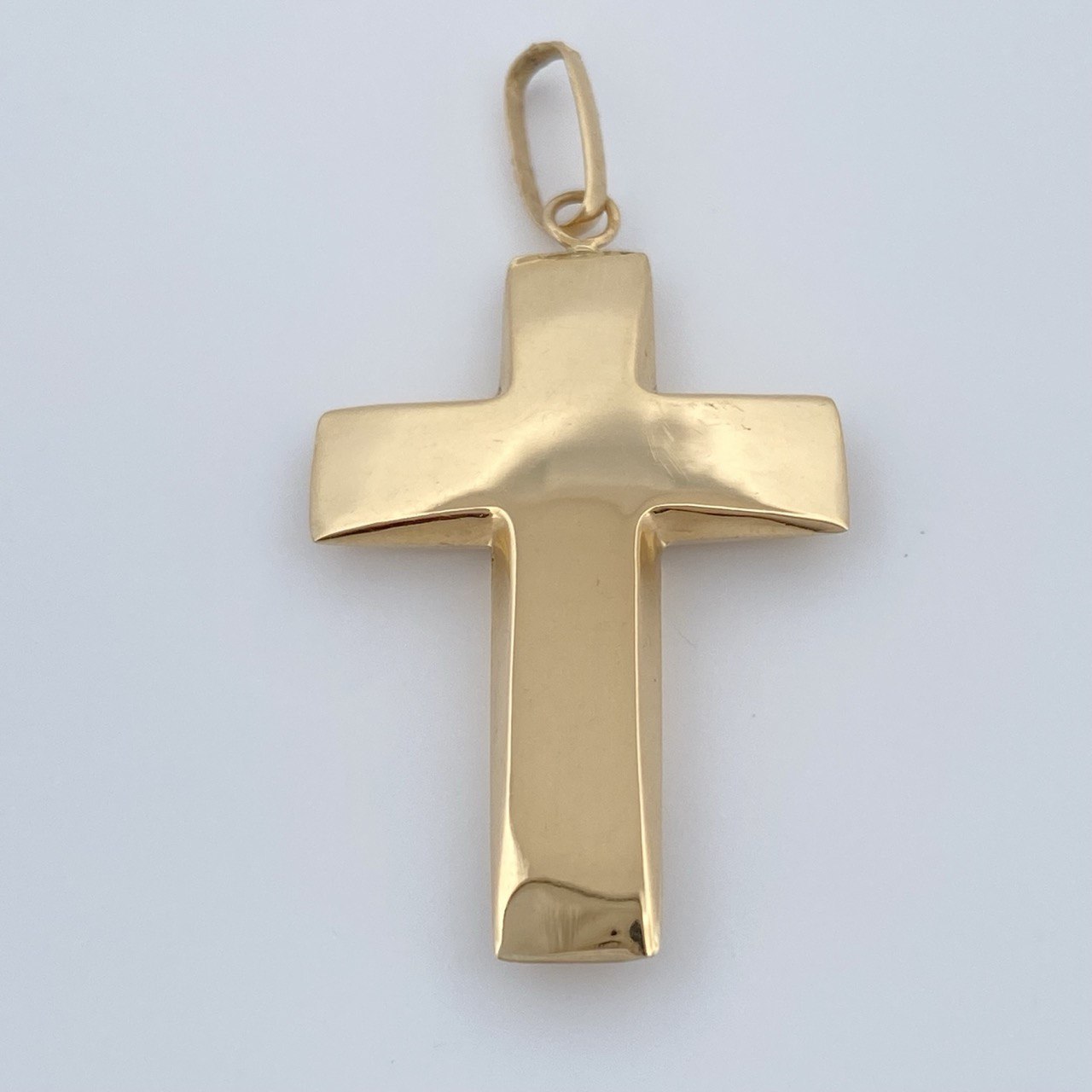 Dije Cruz 1.95gr / 4cm / Oro Amarillo 18K $