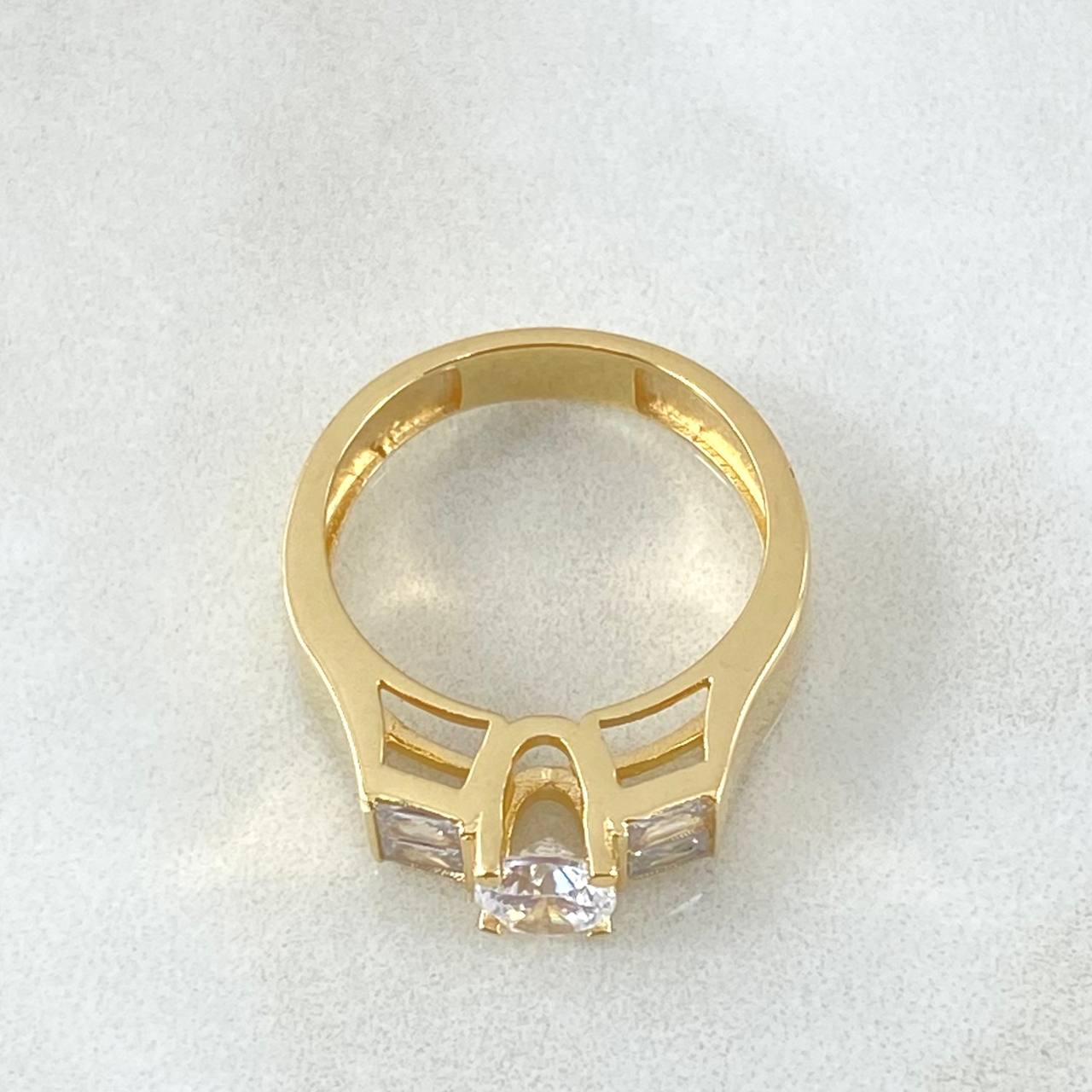 Anillo Solitario Recuadro Masivo 4.85gr / T5 1/2 / Oro 18K