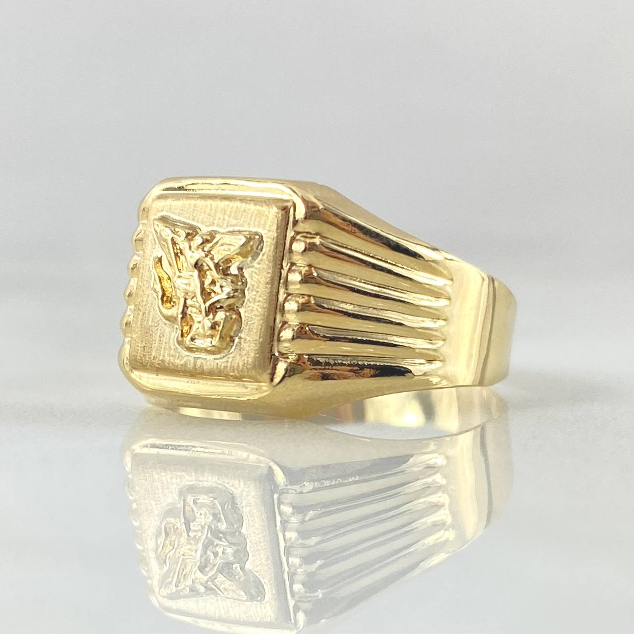 Anillo Recuadro San Miguel Arcángel 1.85gr / T9 / Oro 18K