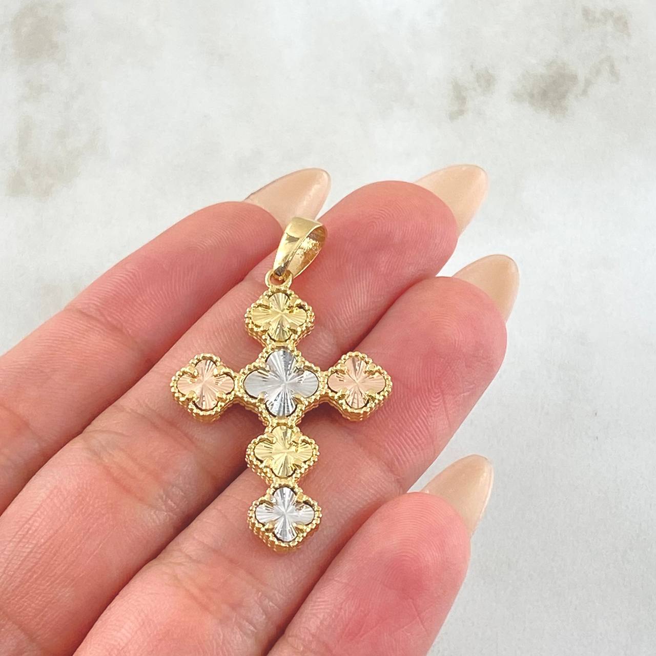 Dije Cruz Trebol Diamantado 5.3gr / 4cm / Tres Oros Nac.Esp. 18K