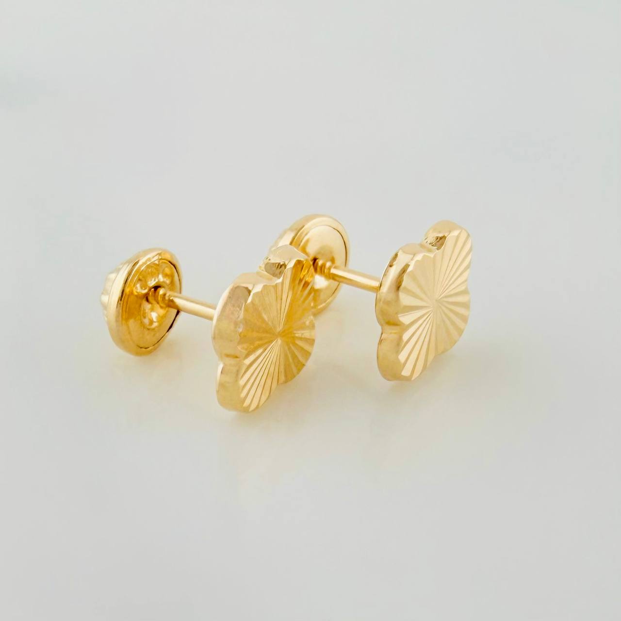 Topos Trébol Diamantados 0.75 g / 7.14 mm Oro Amarillo 18K