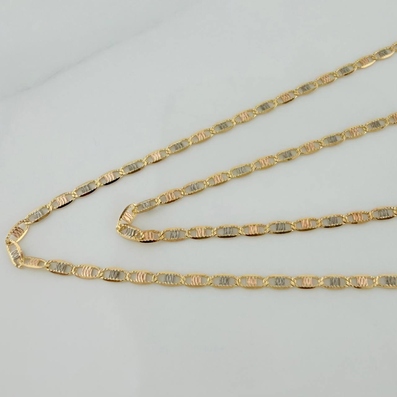 Cadena Escalera Plana Diamantada 1.45 g / 45.3 cm / 1.38 mm Tres Oros 18K