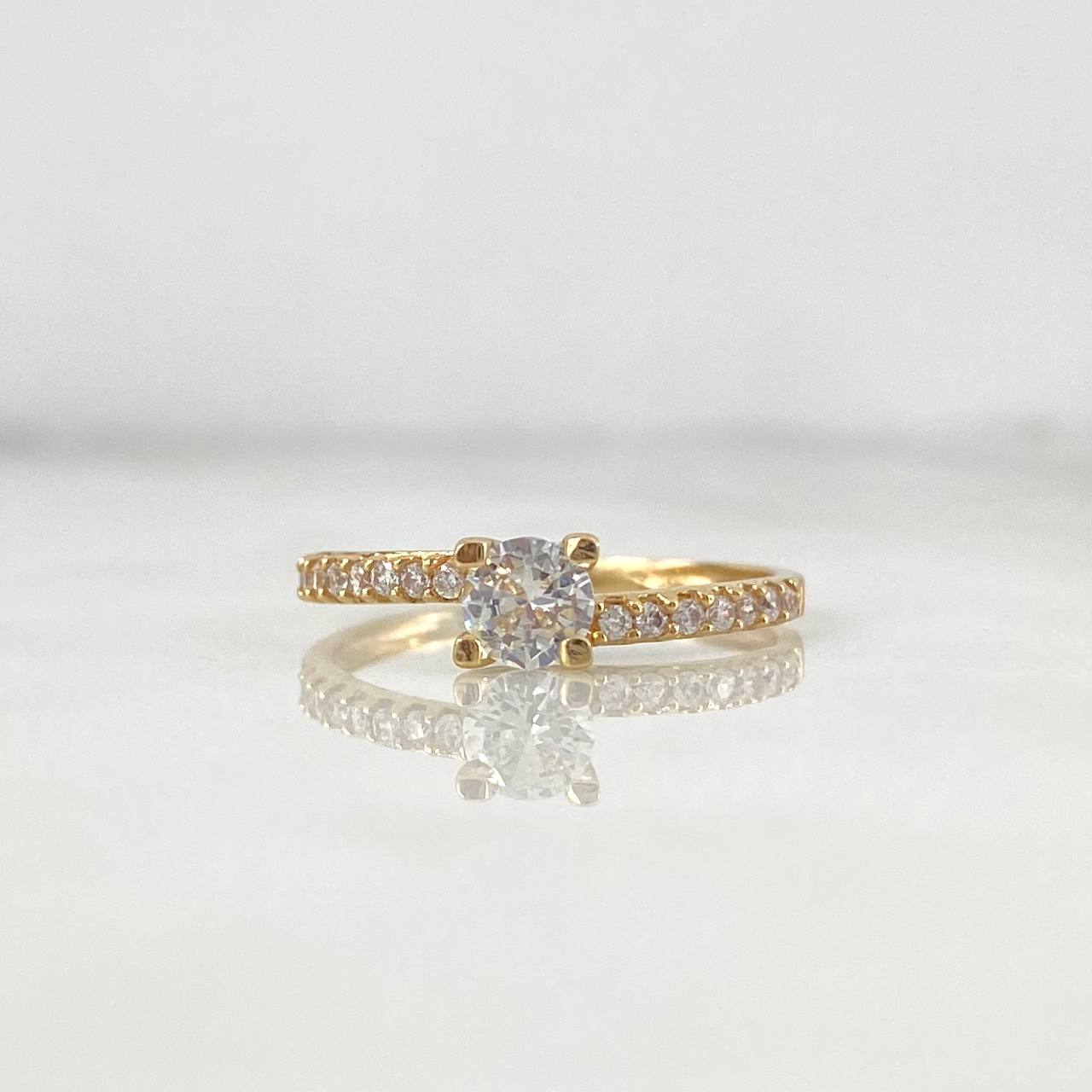 Anillo Solitario Churumbela Lineas Paralelas 1.65gr / T6 1/4 / Circon Blanco Blancos Oro Amarillo