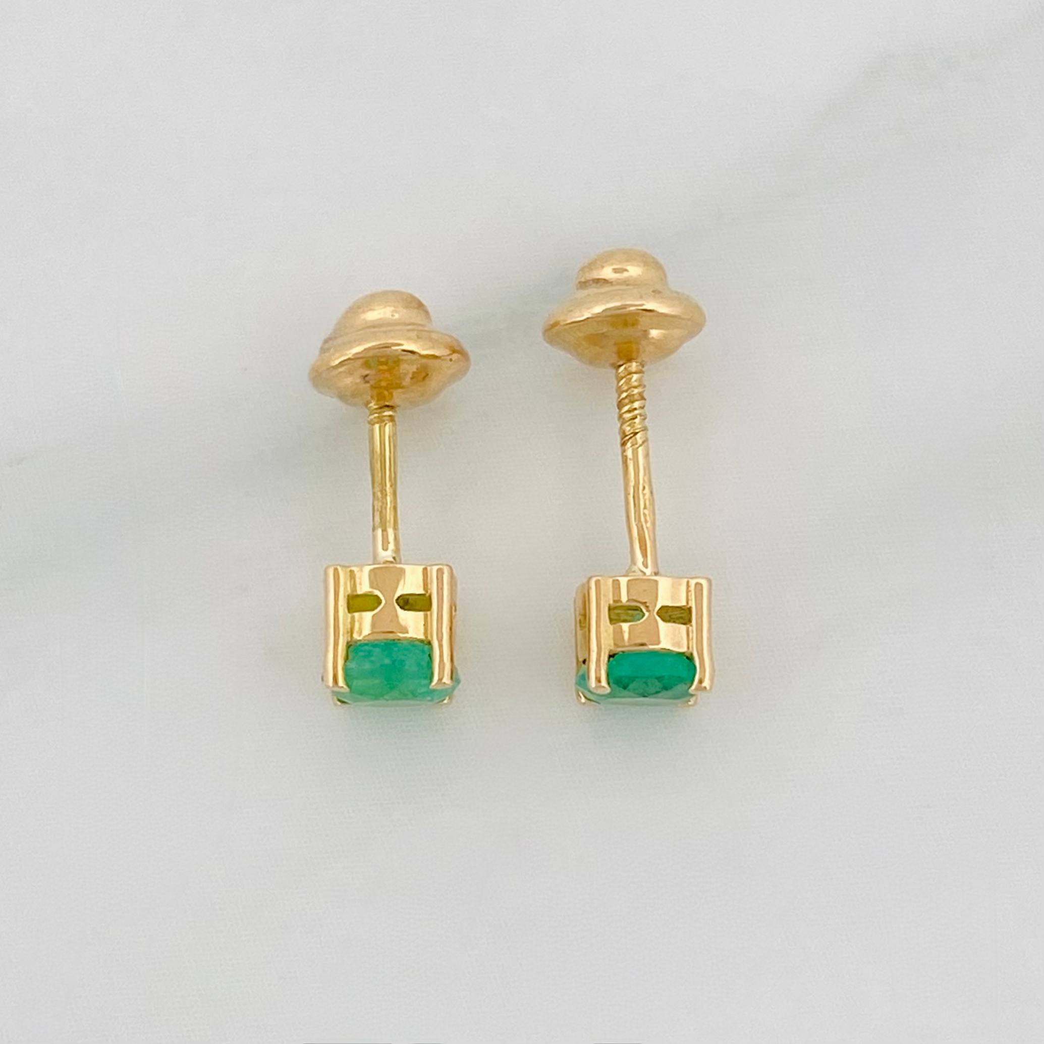 Topos Redondo Esmeraldas 47 Pts 0.9 g / 3.75 mm Oro Amarillo 18K