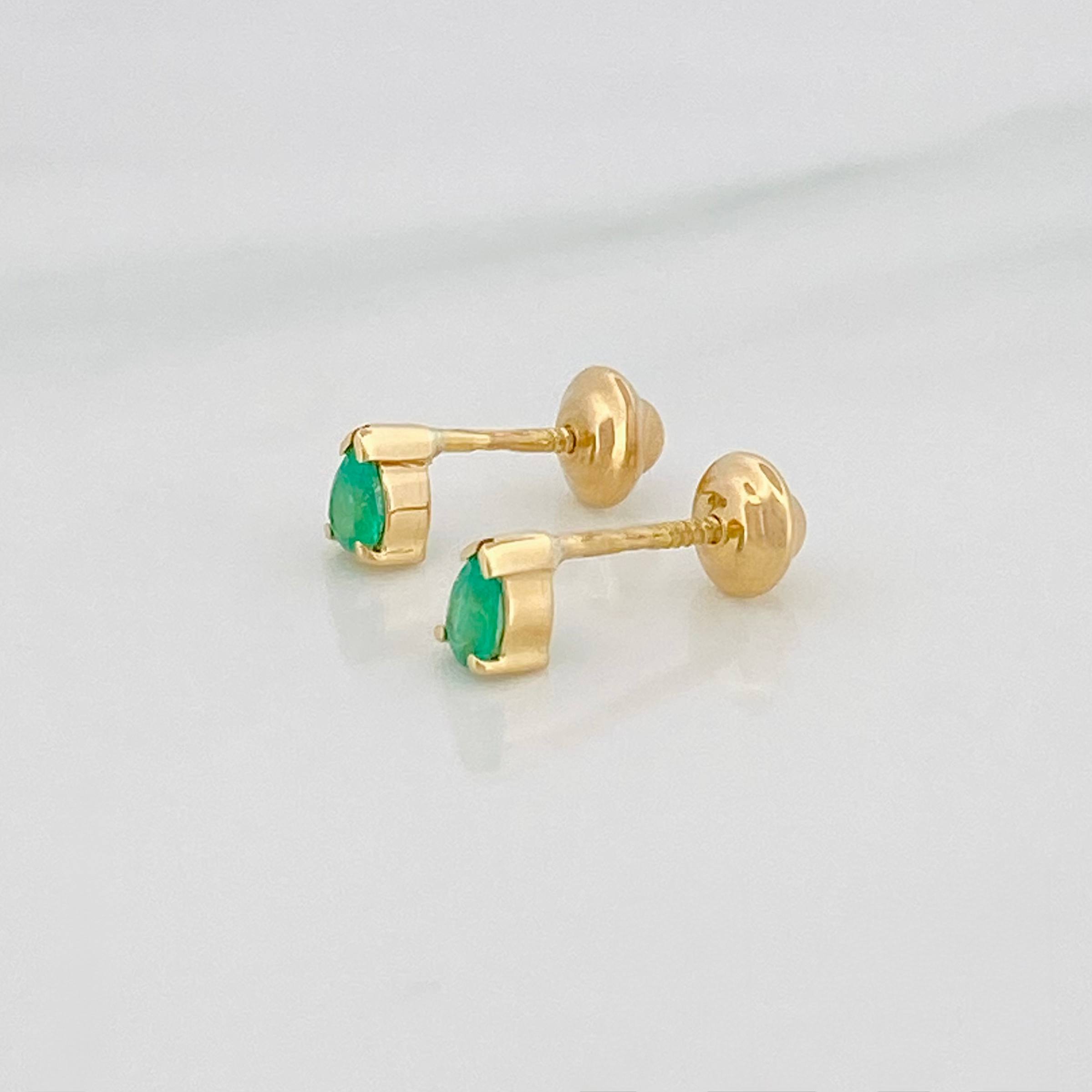 Topos Triangulo Esmeraldas 10 Pts 0.7 g / 2.8 mm Oro Amarillo 18K