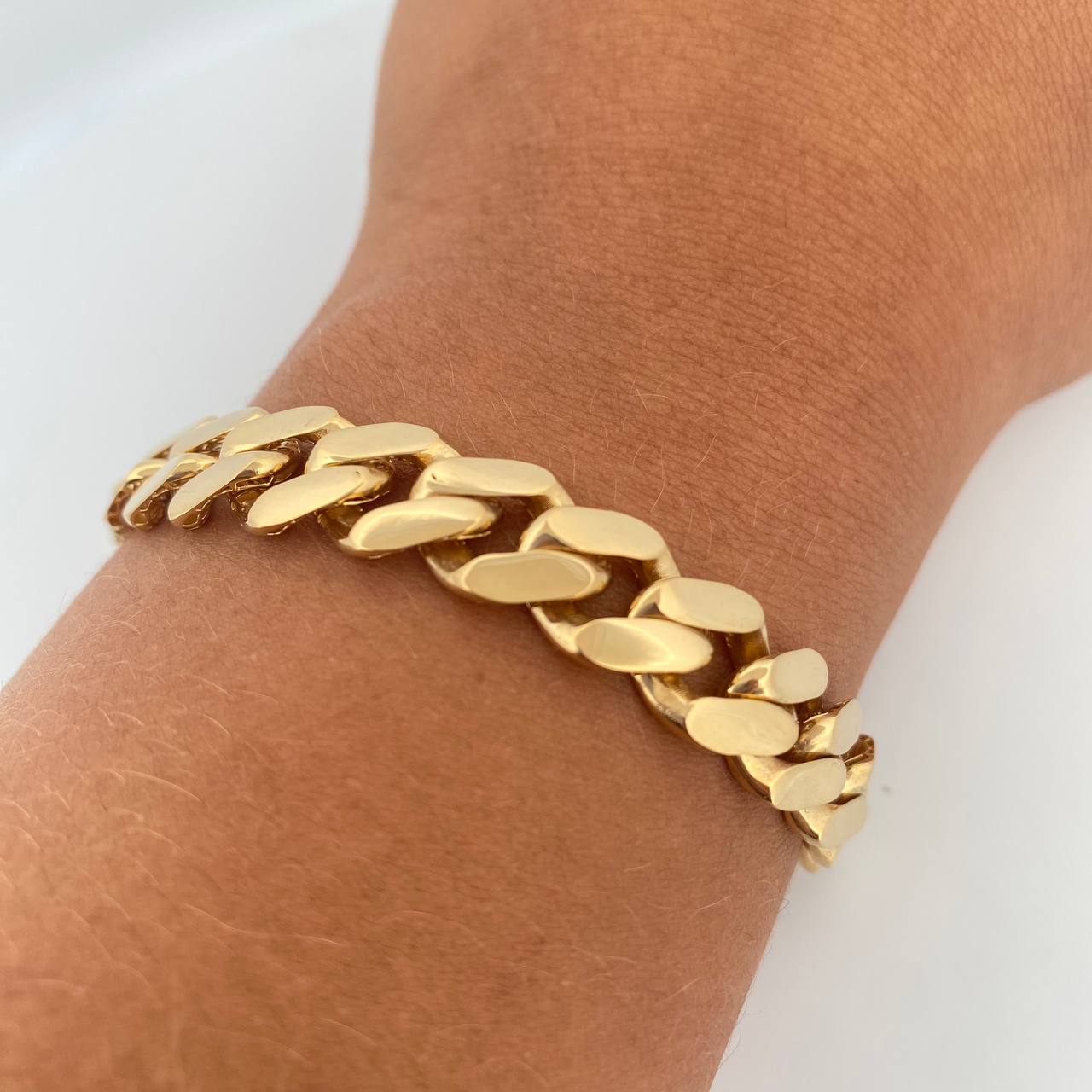 Pulso Cubana 20.4gr / 20cm / Oro Amarillo +1 18K $