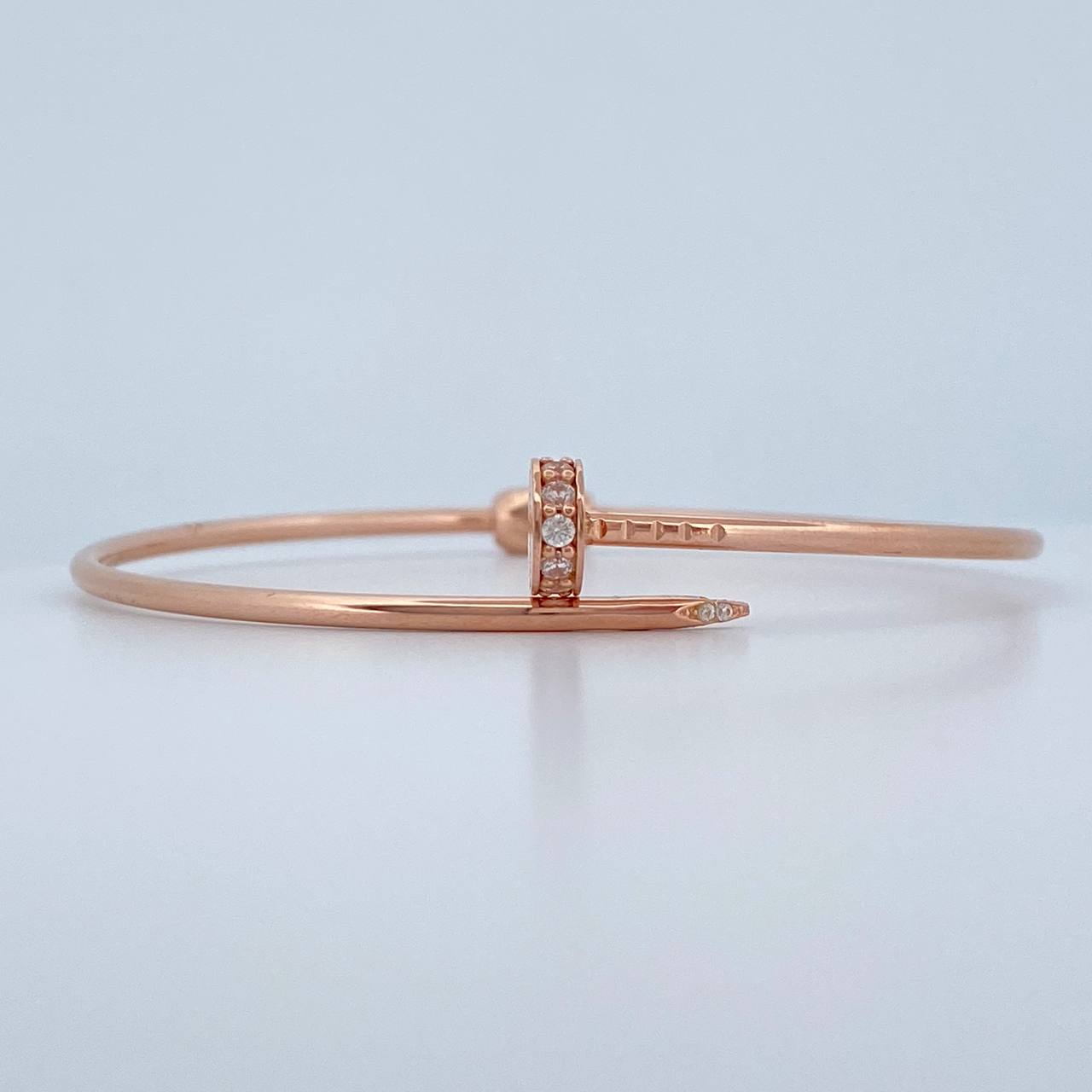 Pulso Aro Clavo 4.85gr / 17cm / Oro Rosa +4 18K $