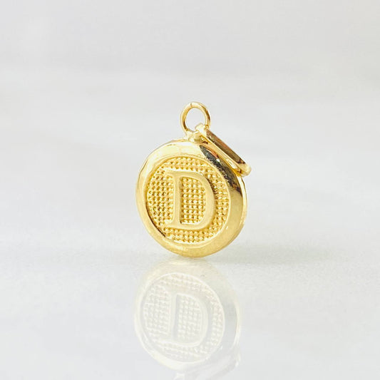 Dije Letra D Circulo Texturizado 0.45gr / 1.5cm / Oro Amarillo 18K ©