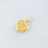 Dije Letra M Circulo Texturizado 0.45gr / 1.5cm / Oro Amarillo 18K *