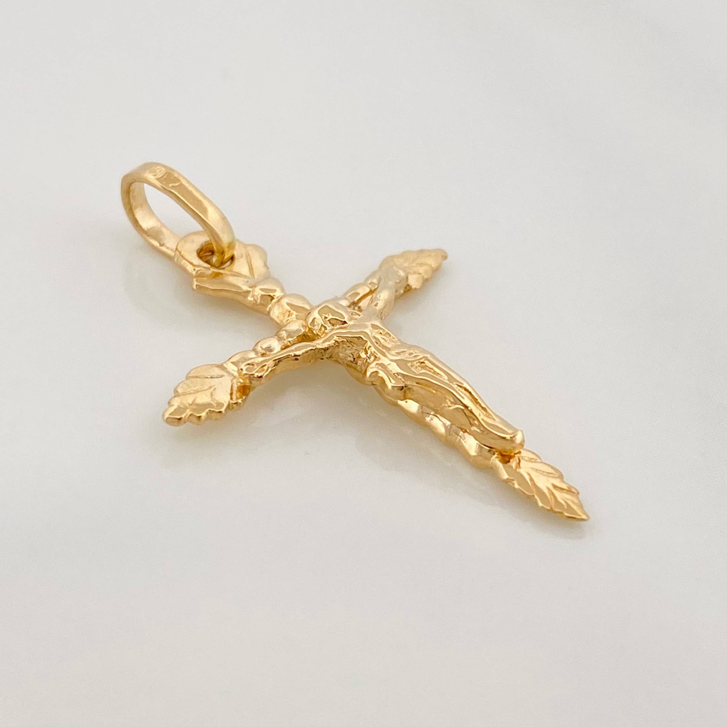 Dije Cruz Cristo 1.45 g / 2.6 cm Oro Amarillo 18K