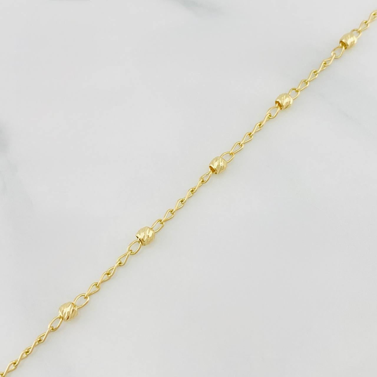 Pulso Denario Virgen Milagrosa 2.4 g / 20.7 cm / 2.7 mm Oro Amarillo 18K