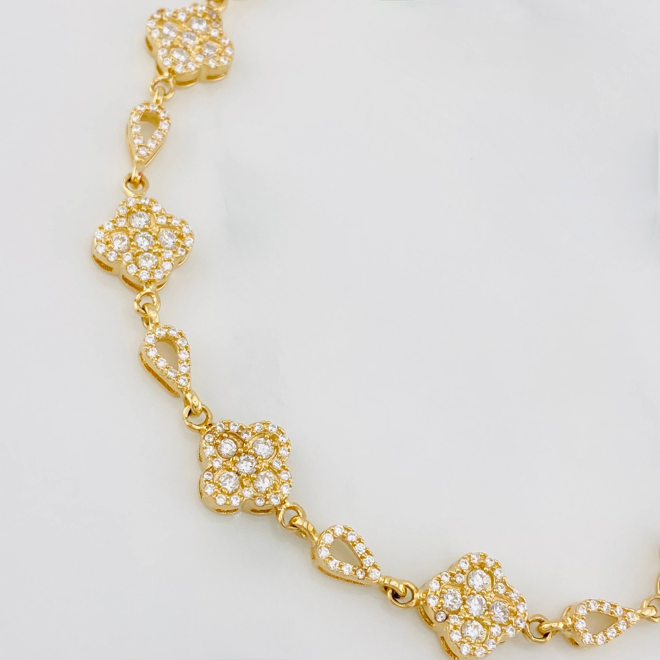 Pulso Trebol 12 g / 19.8 cm / 4.32 mm Oro Amarillo 18K