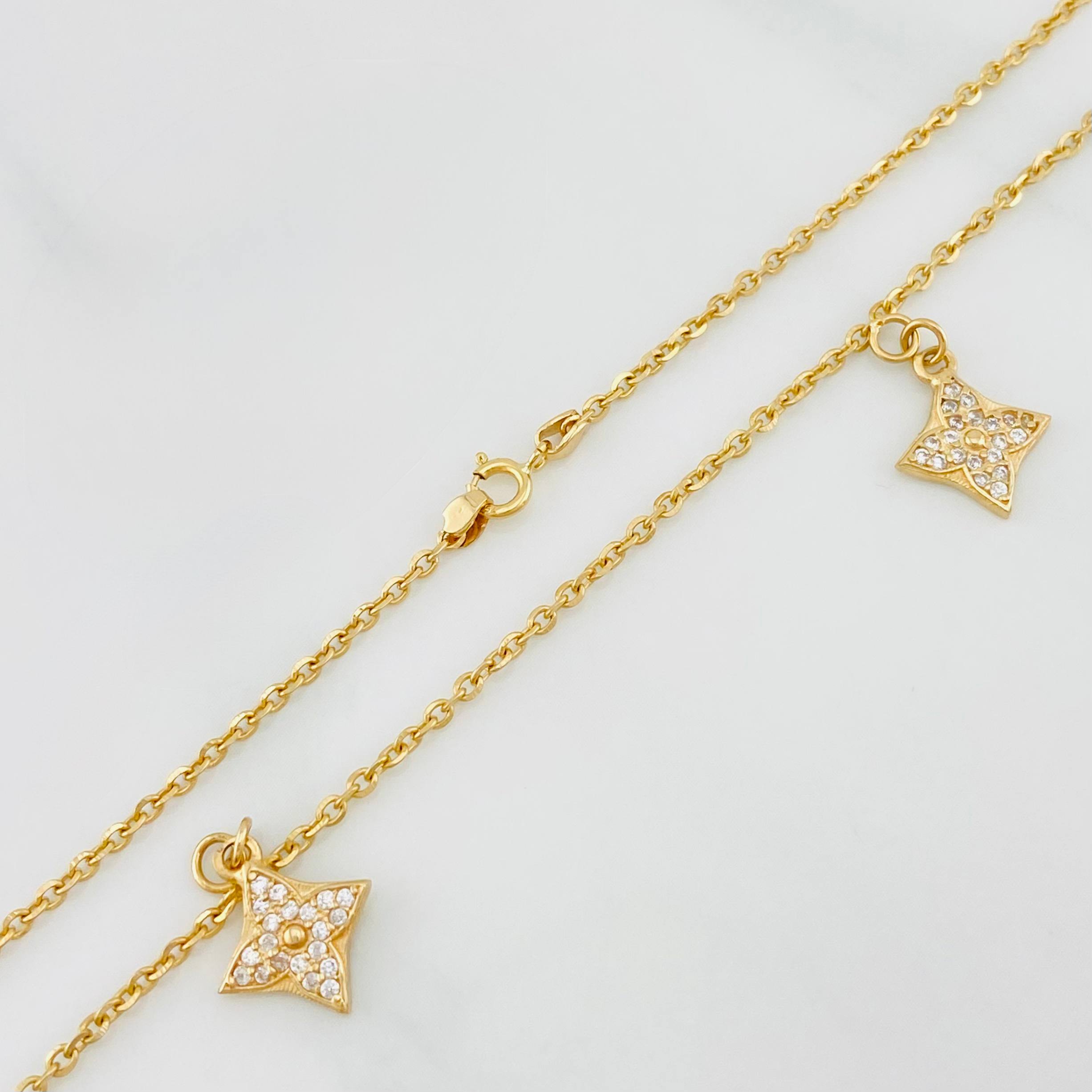 Cadena Aro Seguido Flor 4.7 g / 40.9 cm / 1.53 mm Oro Amarillo 18K