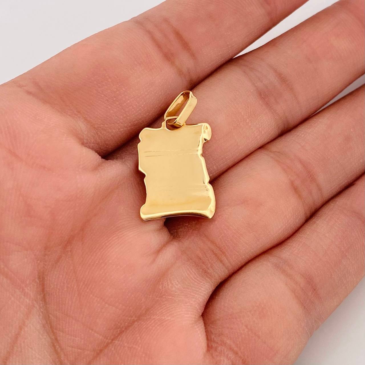 Dije Placa Pergamino 1.65g / 2.3cm Oro Amarillo 18K