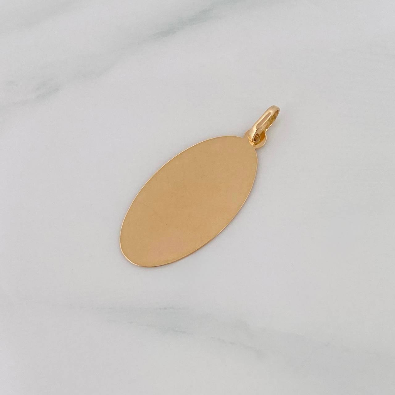 Dije Placa Ovalada 0.75g / 2.7cm Oro Amarillo 18K