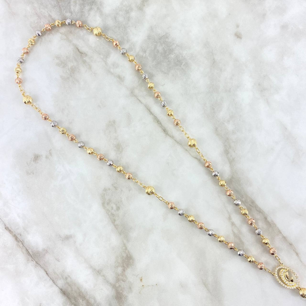 Rosario Virgen Maria 33.05gr / 60cm / 6-8mm Bolas Diamantadas Circones Blancos Tres Oros *