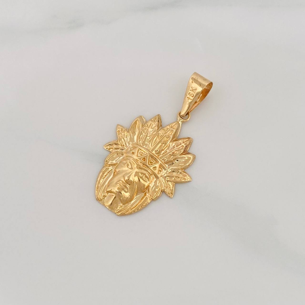Dije Indio 2.2g / 3.5cm Oro Amarillo 18K