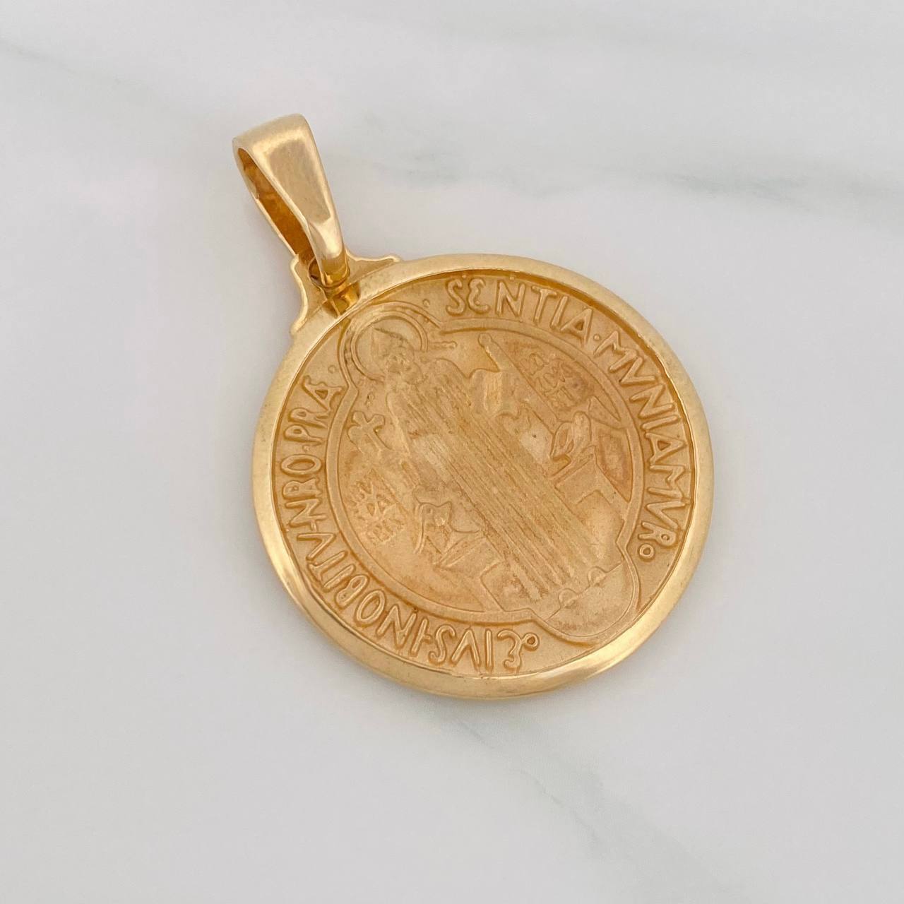 Dije Medalla San Benito 14.55g / 4.1cm Oro Amarillo 18K