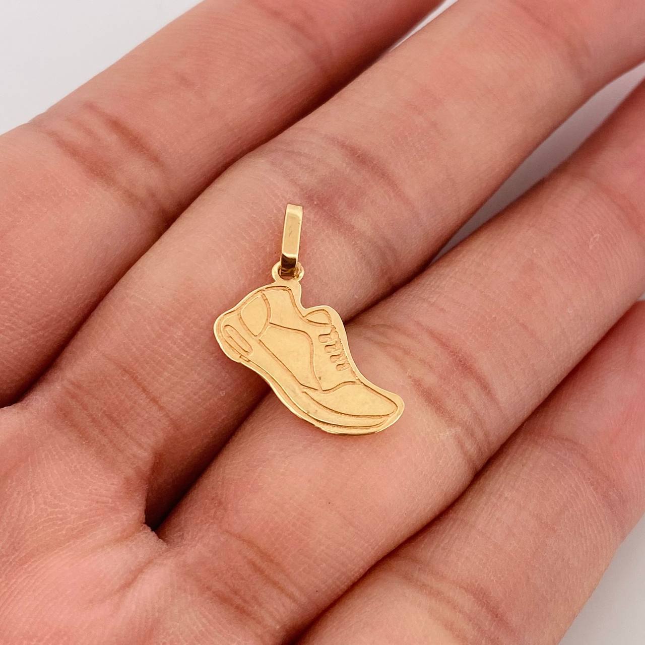 Dije Tenis 0.85g / 2cm Oro Amarillo 18K