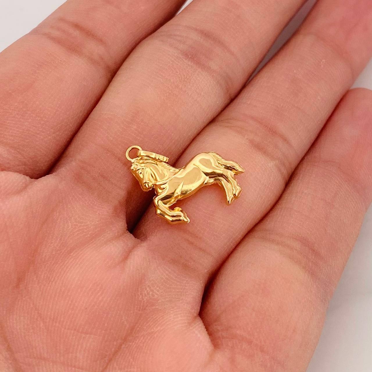 Dije Caballo 0.9g / 2cm Oro Amarillo 18K
