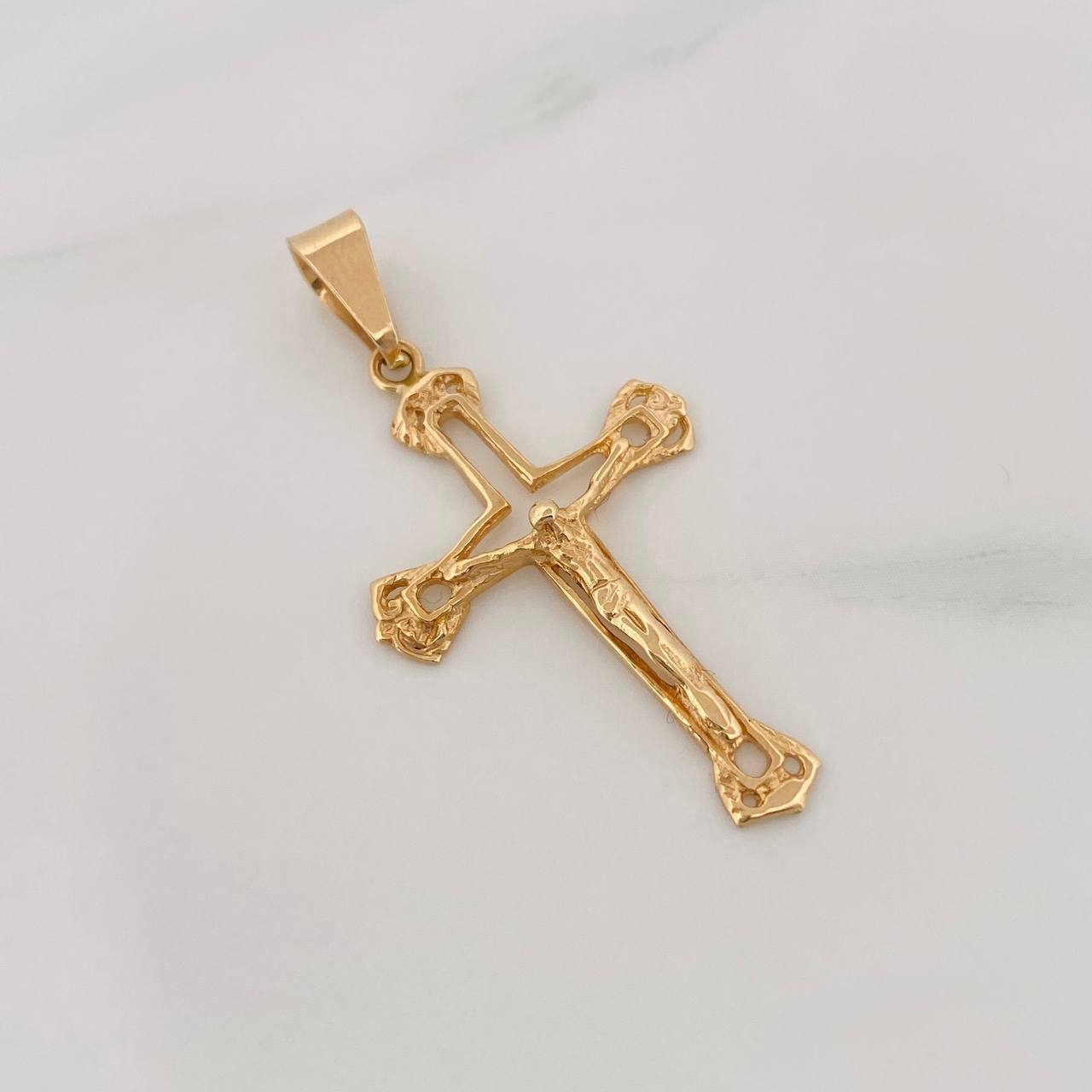 Dije Silueta Cruz Cristo 2.05g / 3.7cm Oro Amarillo 18K