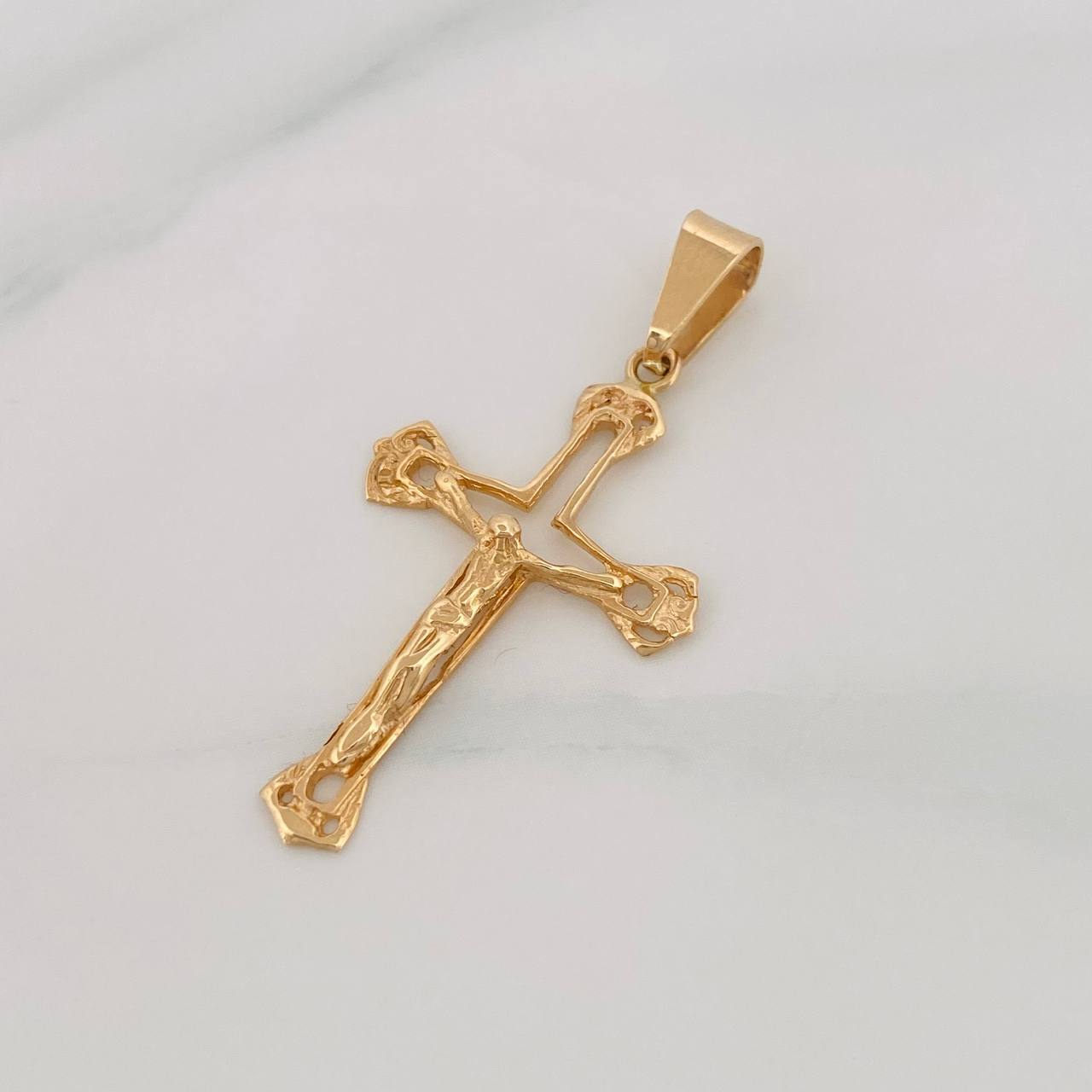 Dije Silueta Cruz Cristo 2g / 3.5cm Oro Amarillo 18K