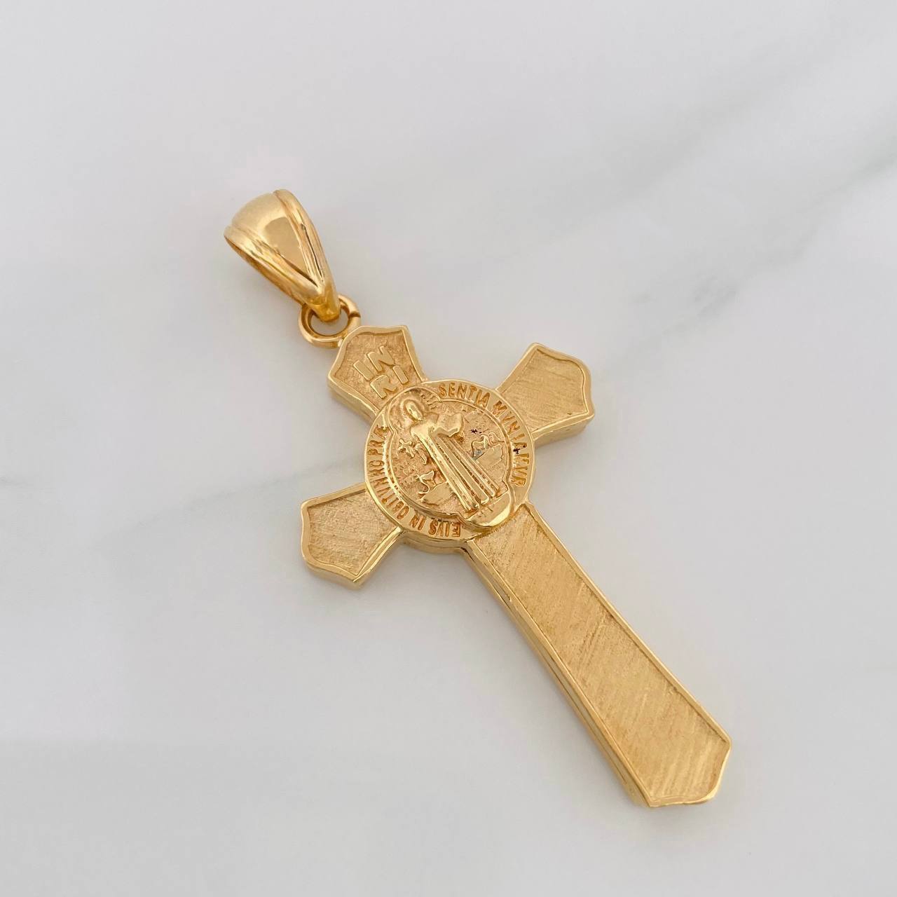 Dije Cruz San Benito 9.35g / 5cm Oro Amarillo 18K
