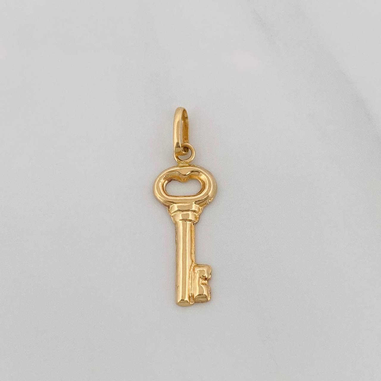 Dije Llave 0.5g / 2.4cm Oro Amarillo 18K