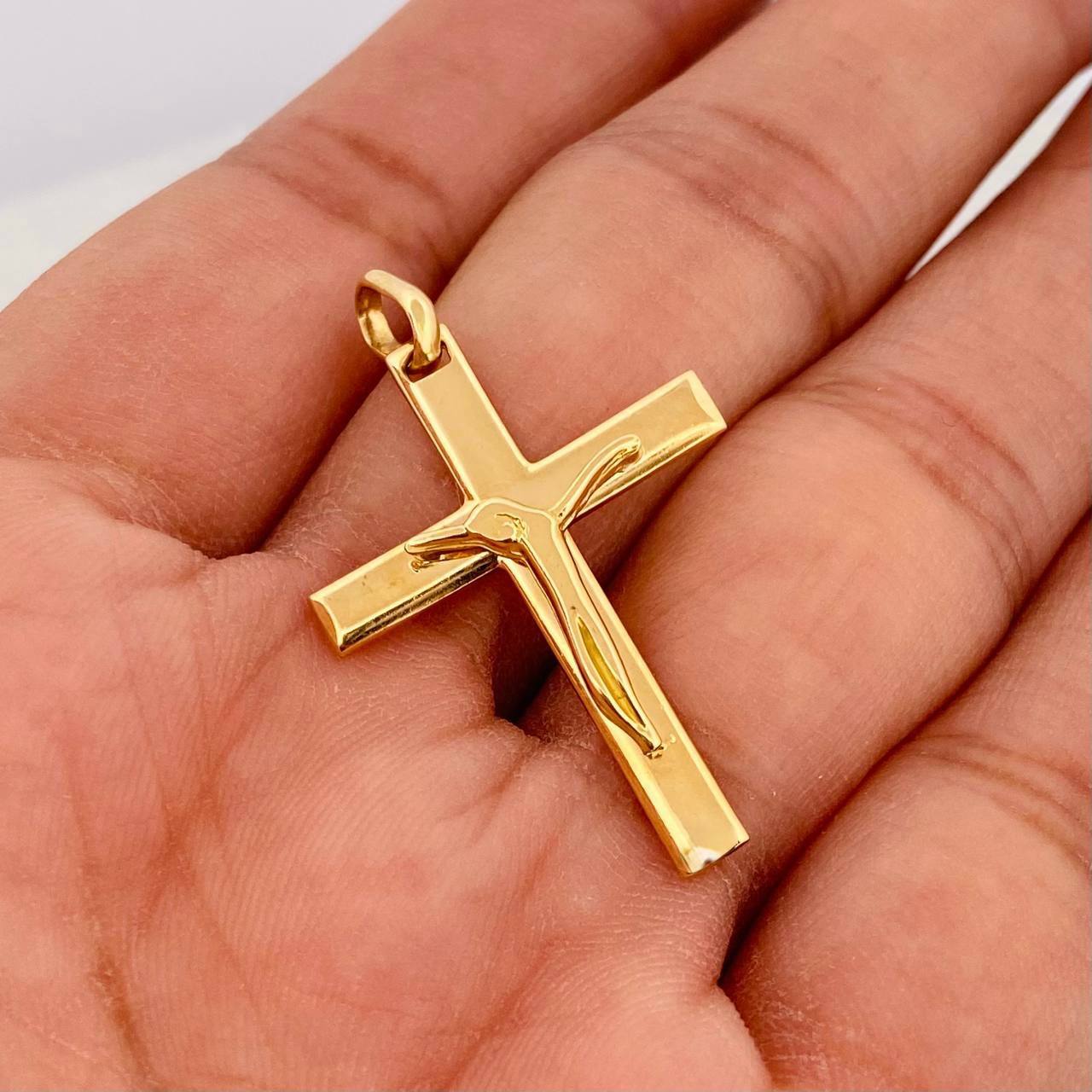 Dije Cruz Cristo 3.45g / 3.7cm Oro Amarillo 18K