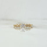 Anillo Solitario Tupido 1.4gr / T5 / Circones Blancos Oro Amarillo
