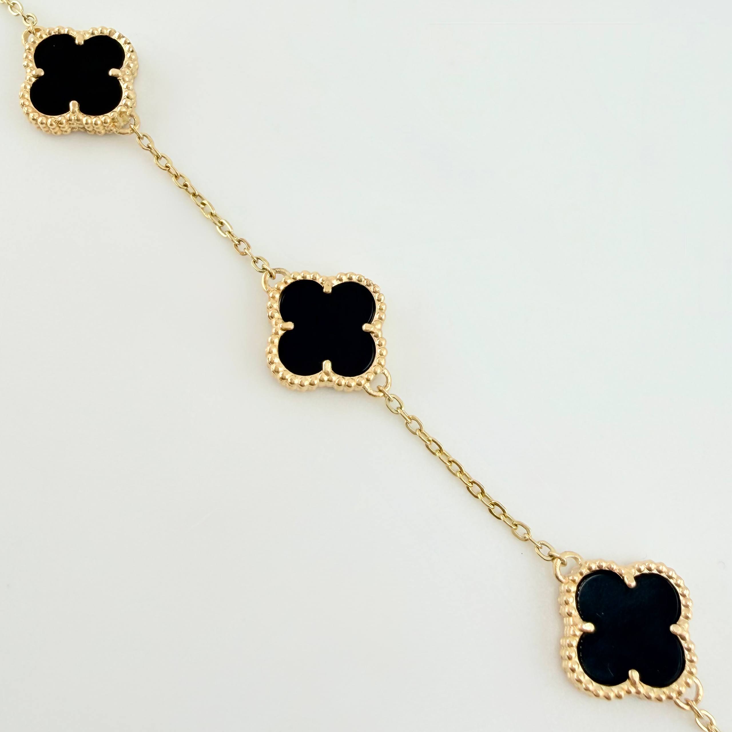 Pulso Aro Seguido Trebol Negro Onix 4gr / 17cm / 10mm Oro Amarillo Nac.Esp. 18K *