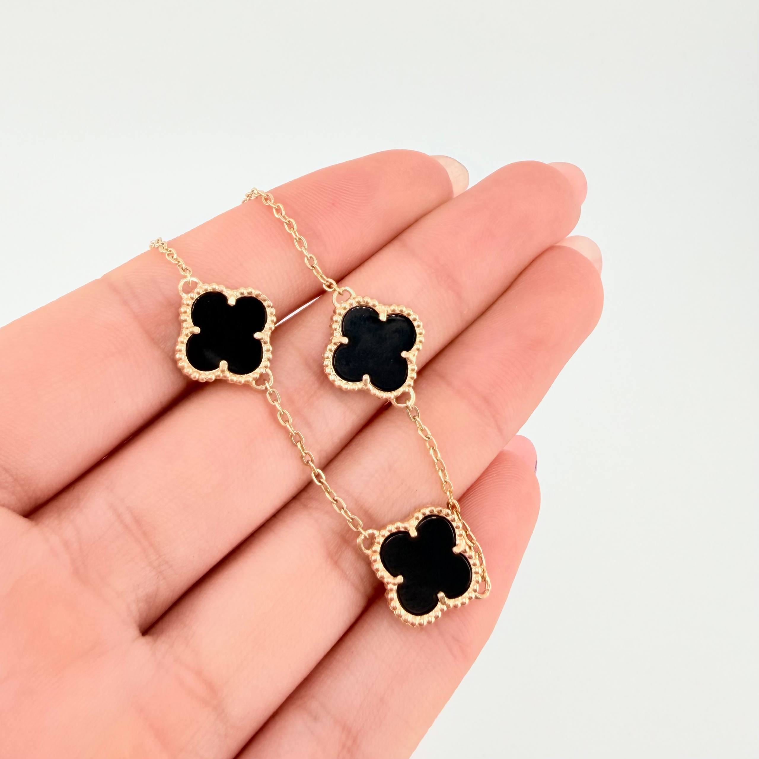 Pulso Aro Seguido Trebol Negro Onix 4gr / 17cm / 10mm Oro Amarillo Nac.Esp. 18K *