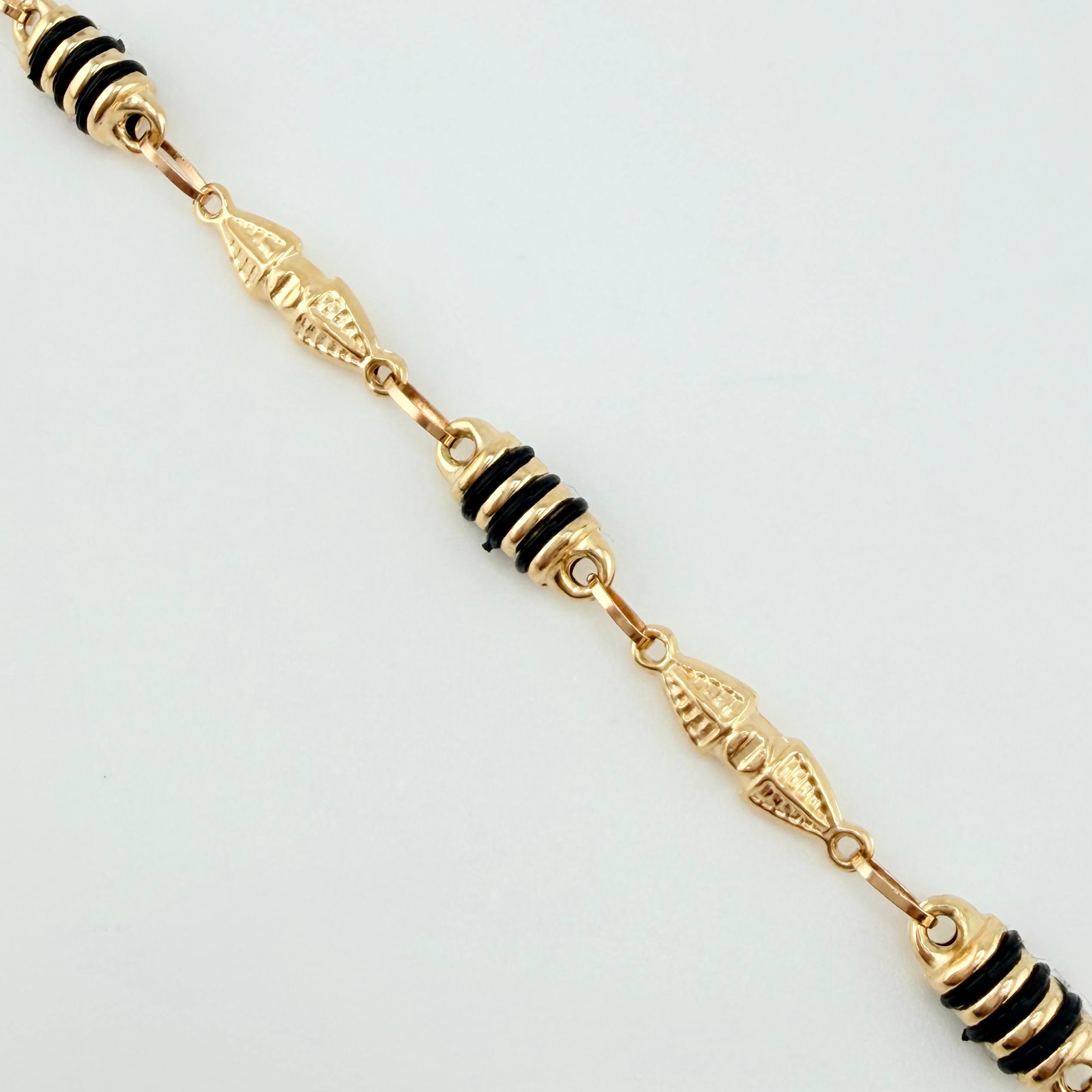Pulso Rustico Dubai Barril Cauchos Negros 4.1gr / 20cm / 5mm Oro Amarillo 18K ©
