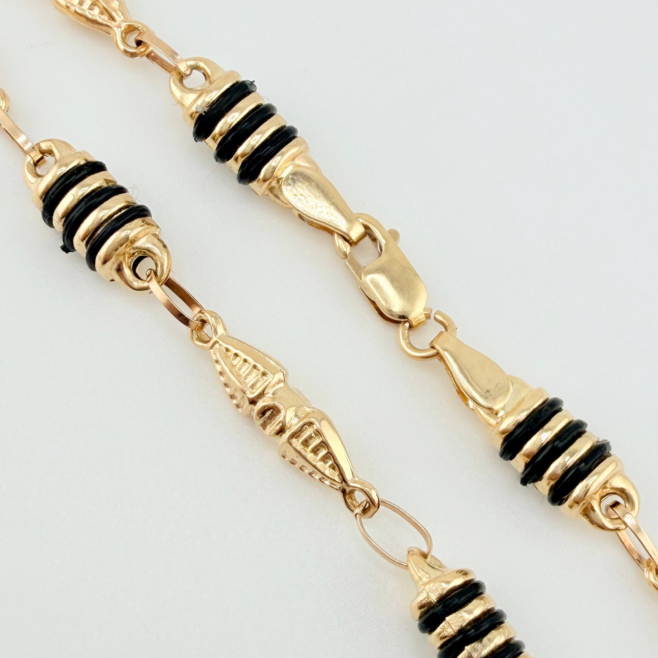 Pulso Rustico Dubai Barril Cauchos Negros 4.1gr / 20cm / 5mm Oro Amarillo 18K ©
