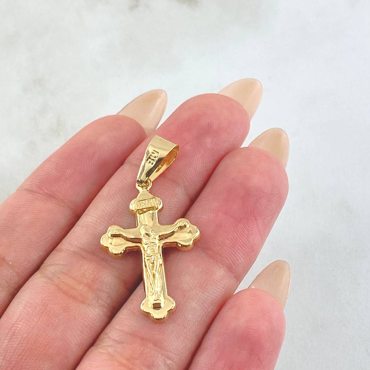 Dije Crúz Cristo Florenciada 1.95gr / 4.1cm / Oro Amarillo 18K