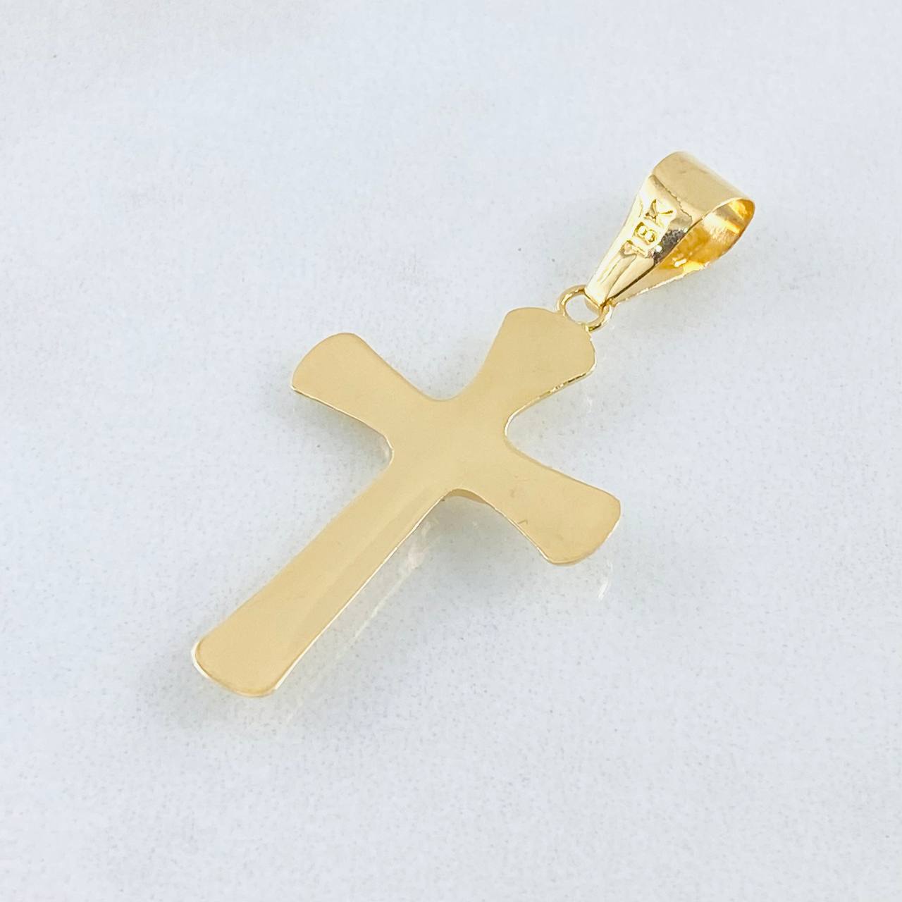 Dije Crúz Cristo Puntas Ovaladas 1.15gr / 3.7cm / Oro Amarillo 18K